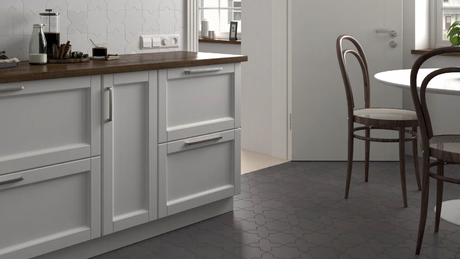 Porto Star and Cross Matte Black floor tile