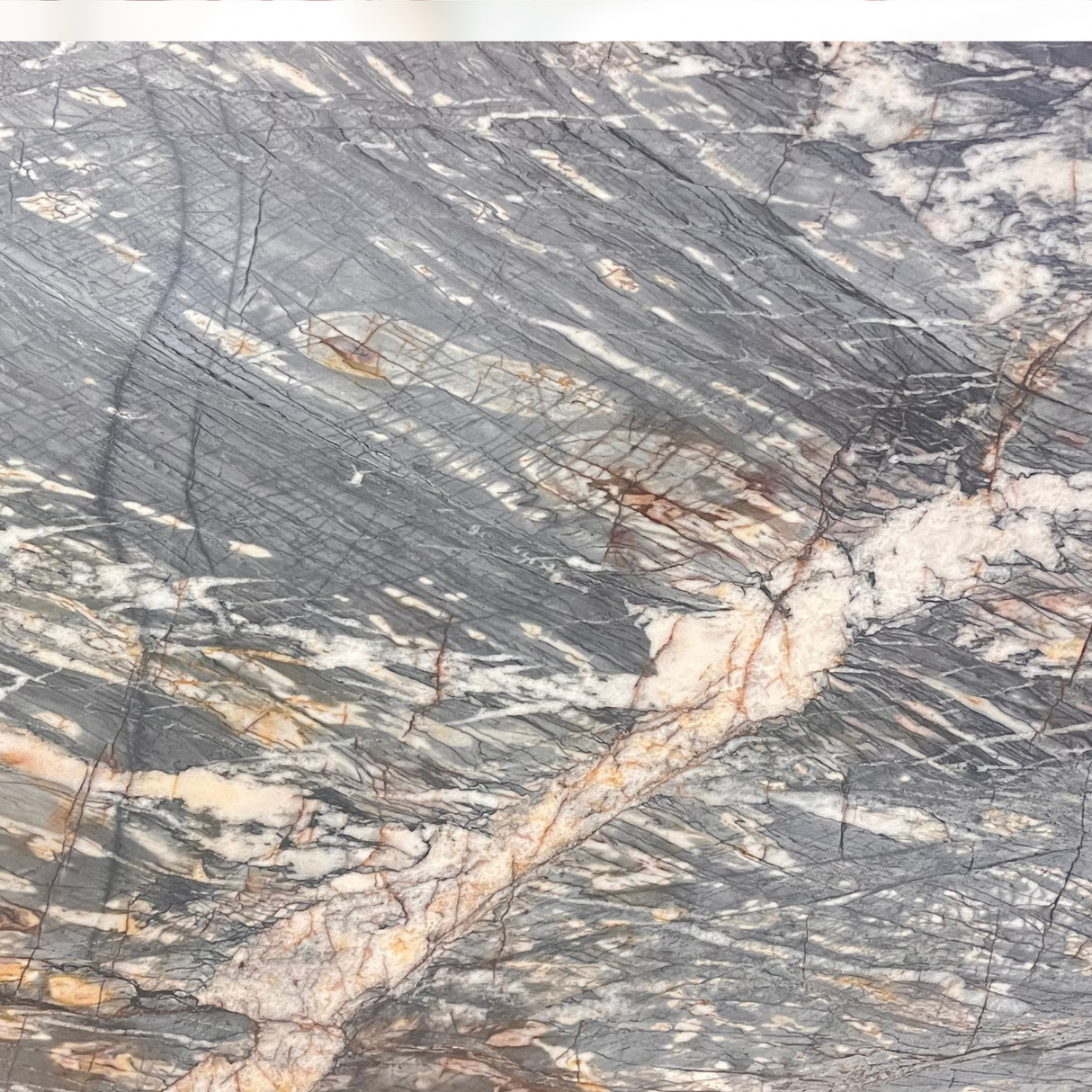 Cristallo Twilight Quartzite Polished Slab