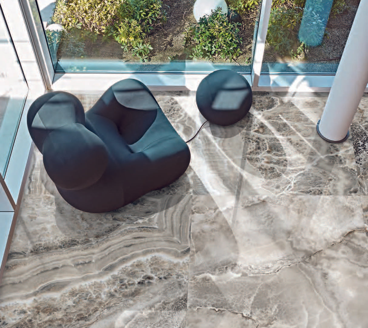 The Room Black Dahlia 48x48