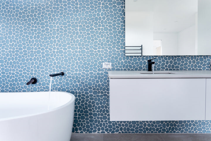 Spindrift Matte Finish Glass Pebble Mosaic Tile