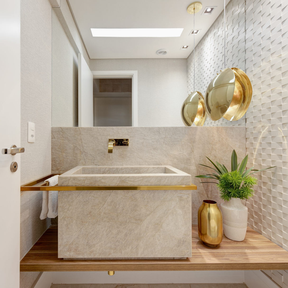 Perla Santana Leathered Quartzite