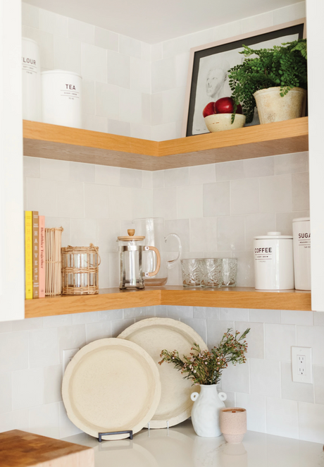 Cloe Ceramic Tile in White 5x5 kitchen