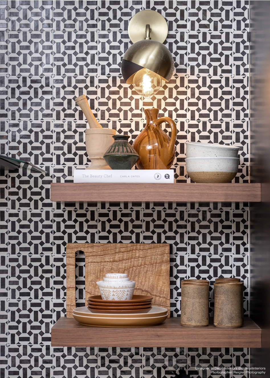 Cloe Ceramic Tile in Loire Decorative Pattern
